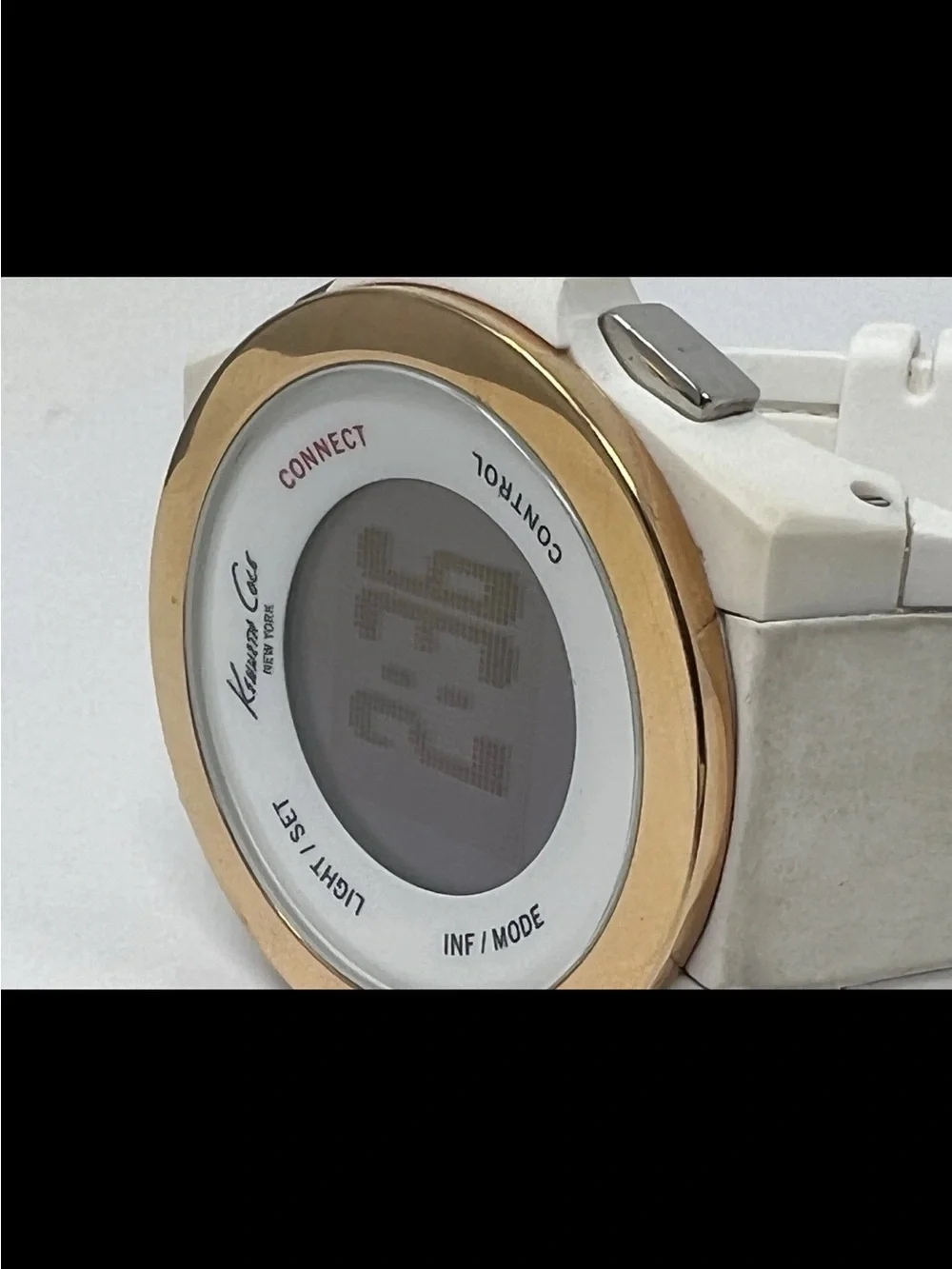 Kenneth Cole Men’s Watch G0827A Connect Smart Two Tone White Gold Silicone Band